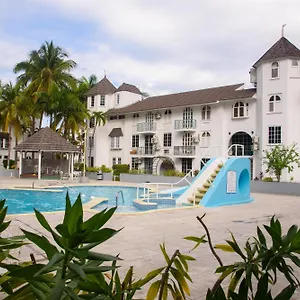 Apartment Czar's Oasis B27 @, Ocho Rios